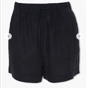Forever 21 Cuffed, linen black shorts with pockets